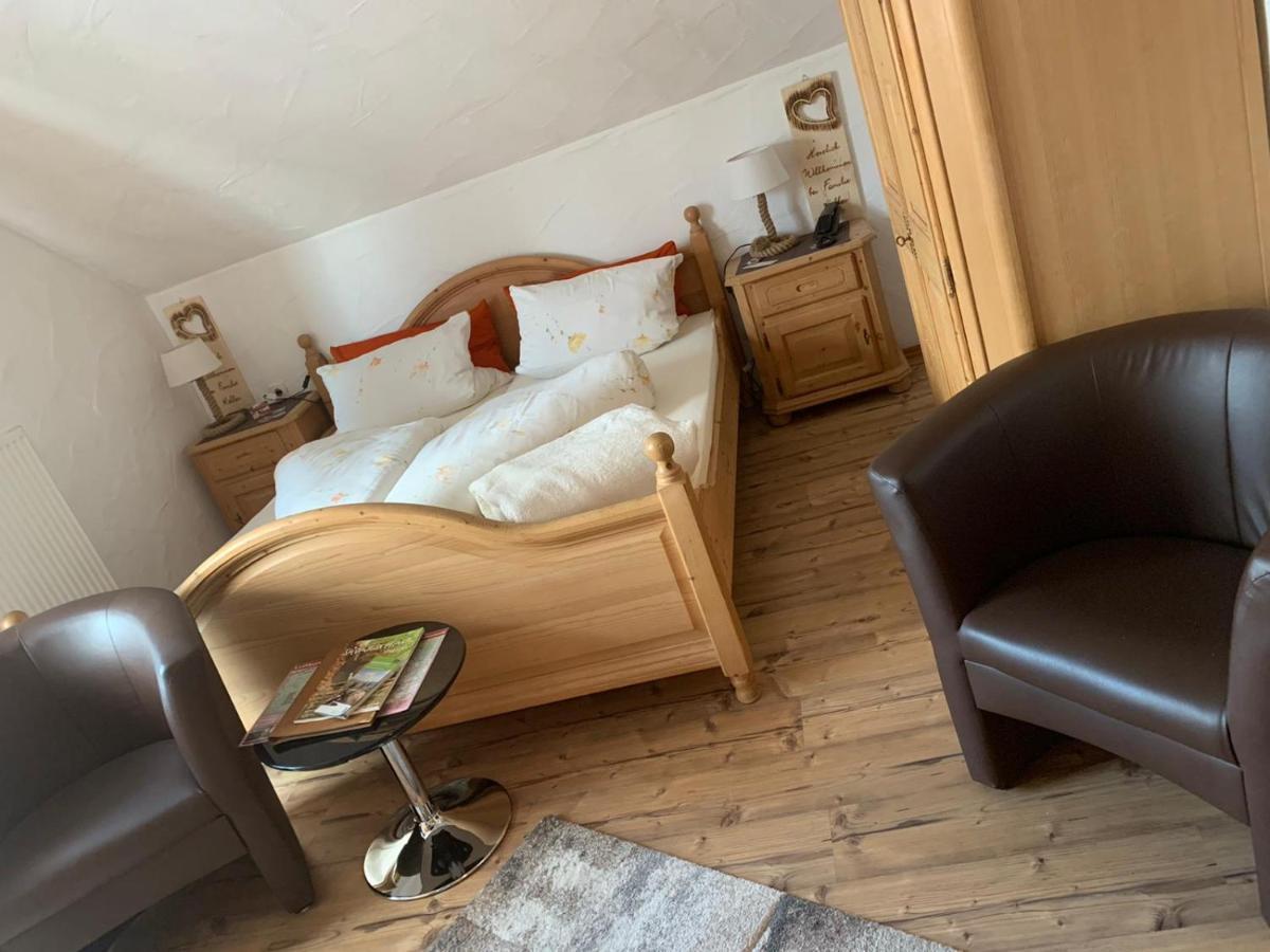 Hotel-Hauensteiner-Hof エクステリア 写真