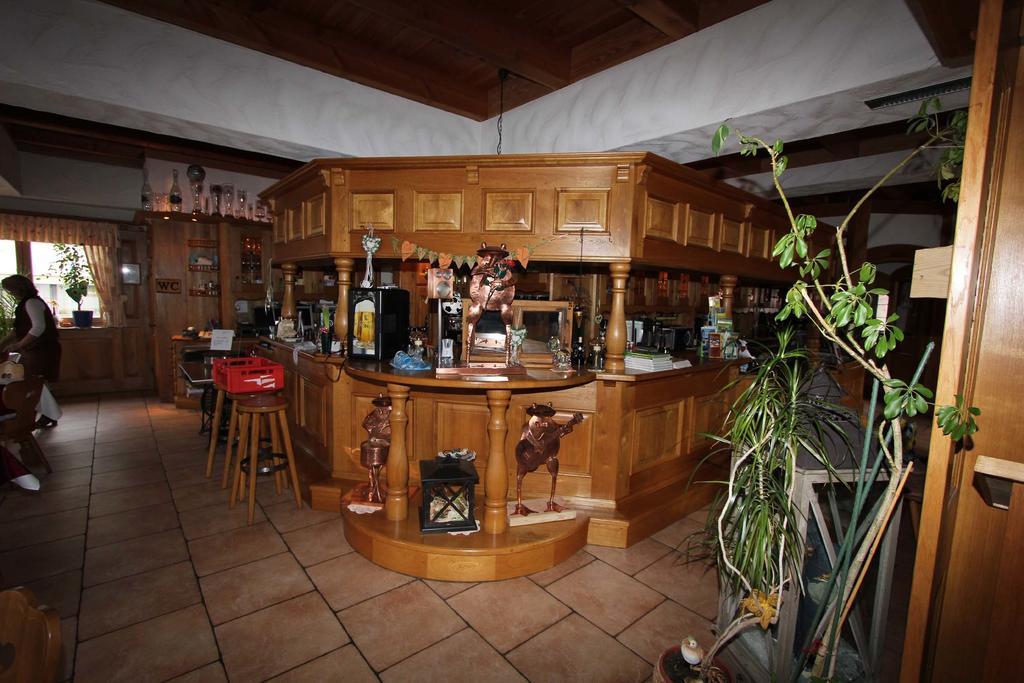 Hotel-Hauensteiner-Hof エクステリア 写真