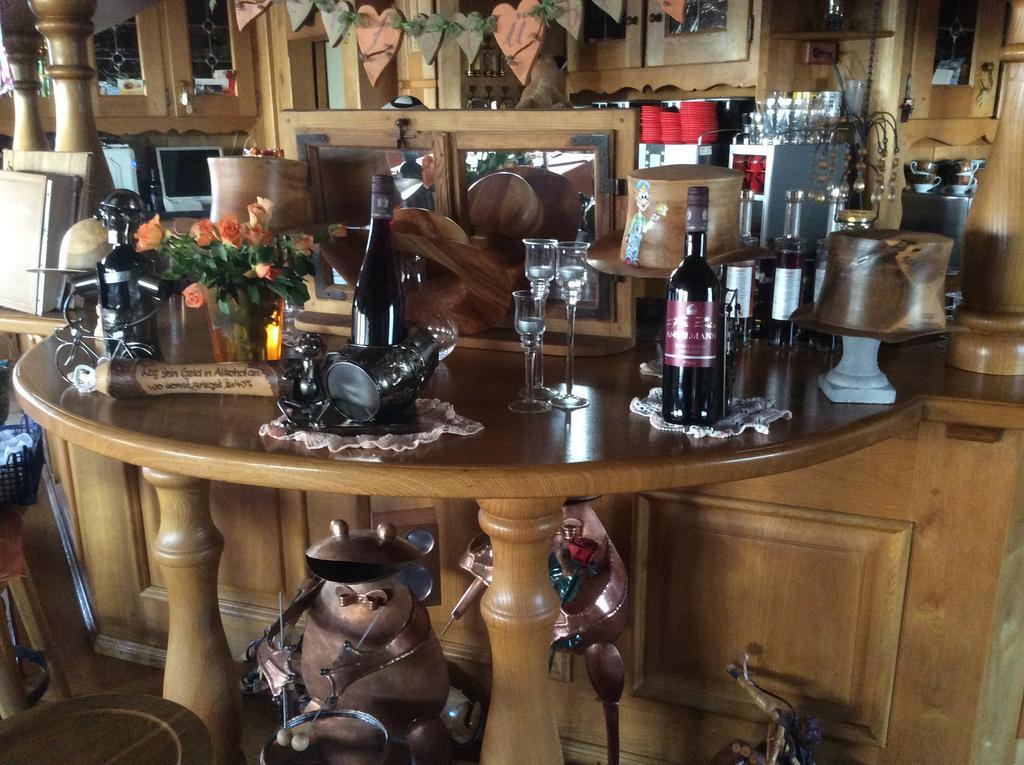 Hotel-Hauensteiner-Hof エクステリア 写真